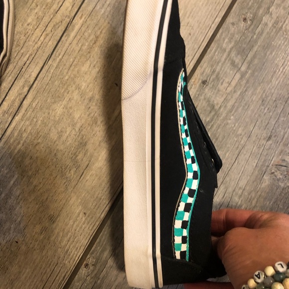 Custom painted Vans, women’s size 9 - Picture 3 of 5